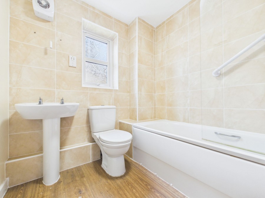 Images for Roxby Gardens, Thornton-Le-Dale, YO18