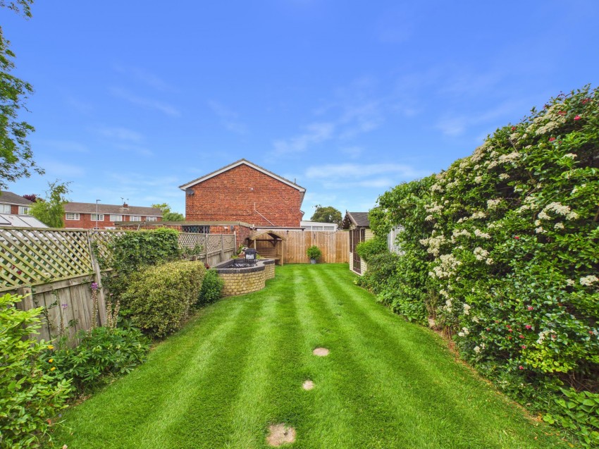 Images for Laburnum Avenue, Cranswick, YO25
