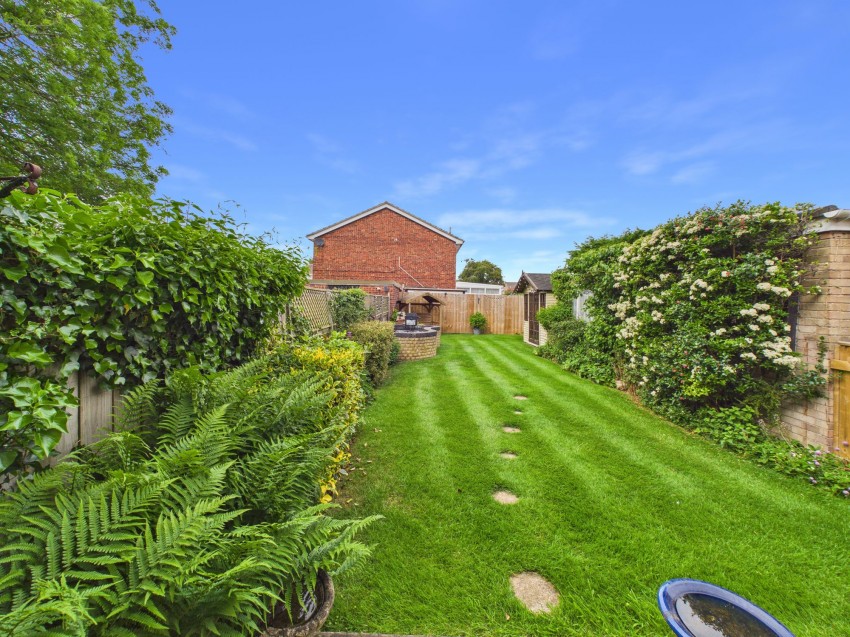 Images for Laburnum Avenue, Cranswick, YO25