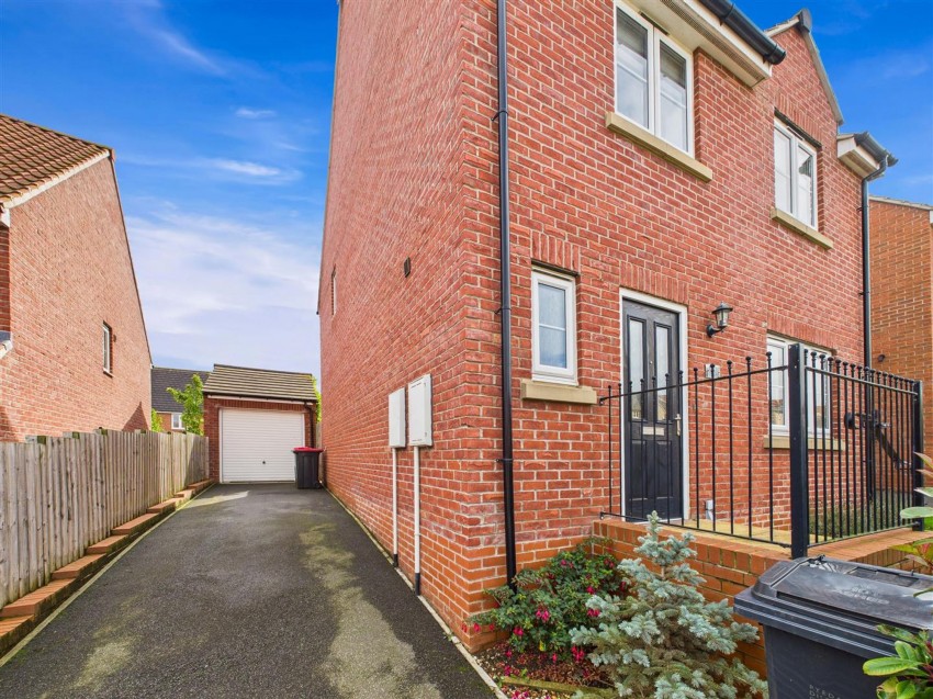 Images for Blackthorn Avenue, Malton, YO17