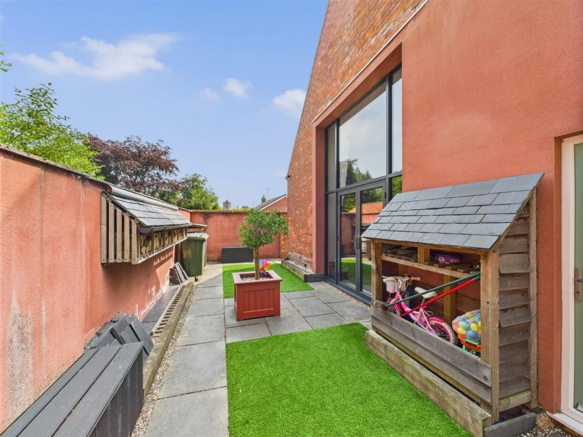 Images for Front Street, Middleton On The Wolds, YO25