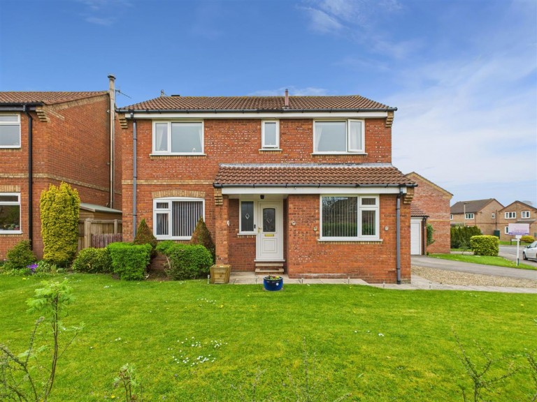 View Full Details for Nightingale Lane, Scarborough, YO12