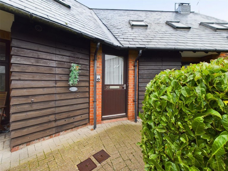 View Full Details for Walnut Green, Norton, YO17