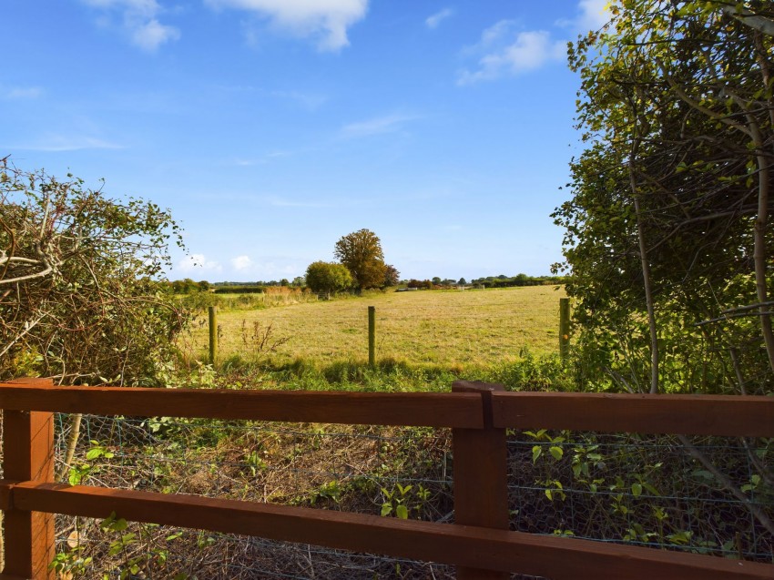 Images for Pearsons Yard, Swinton, YO17