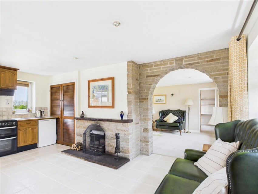 Images for 11 West Street, Swinton, YO17