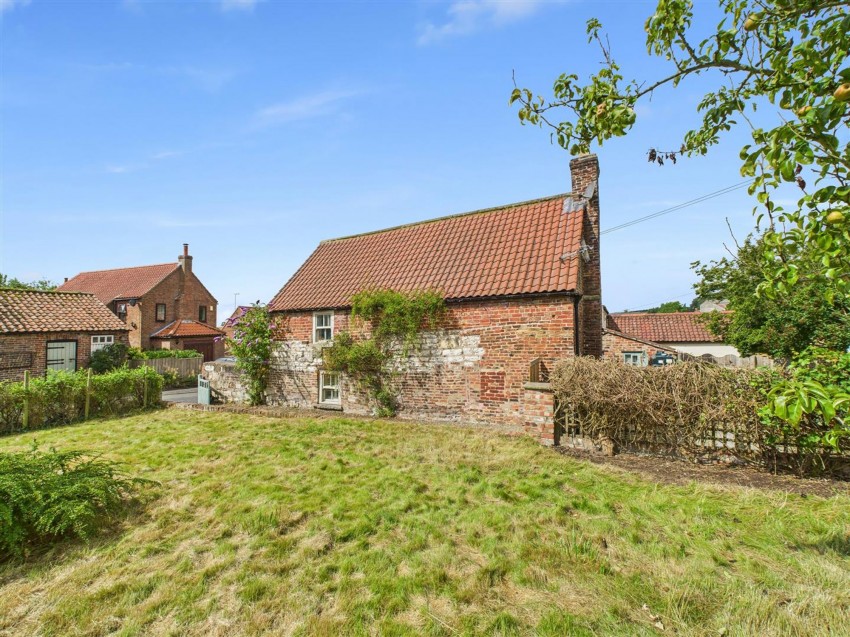 Images for South End, North Dalton, YO25