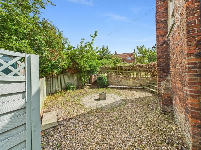 Images for South End, North Dalton, YO25