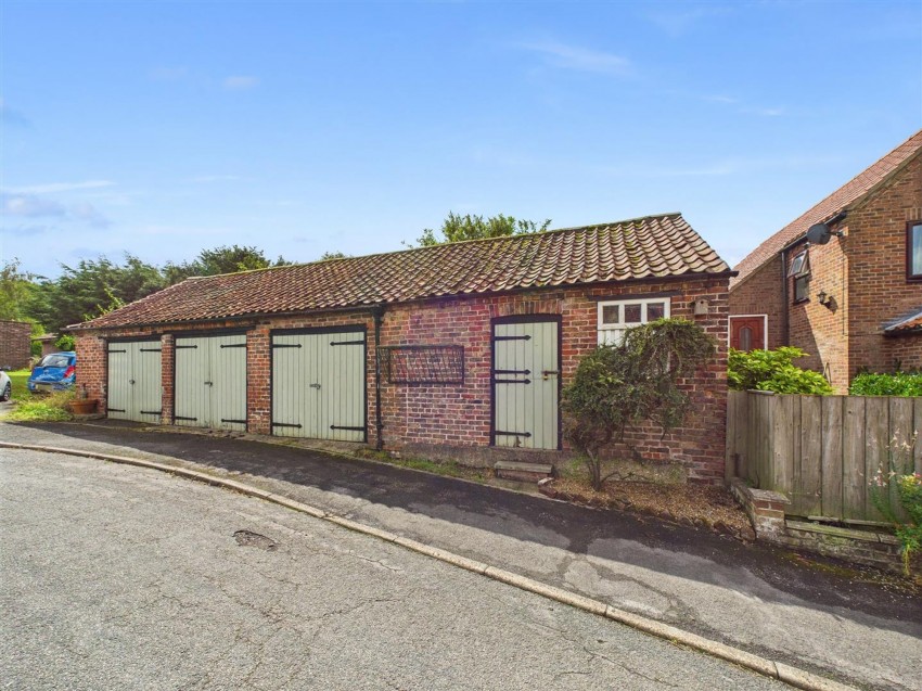 Images for South End, North Dalton, YO25