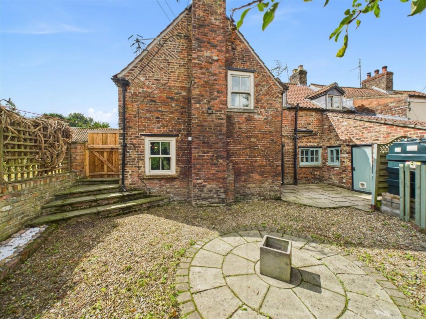 Images for South End, North Dalton, YO25