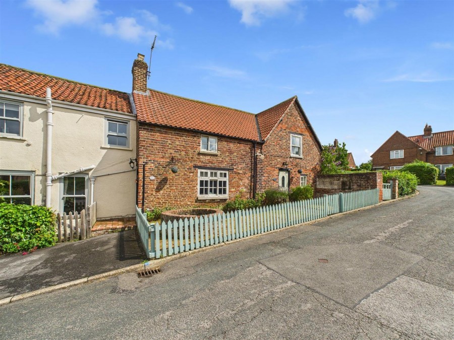 Images for South End, North Dalton, YO25