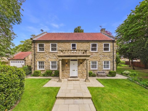 West Lodge Gardens, Malton, YO17