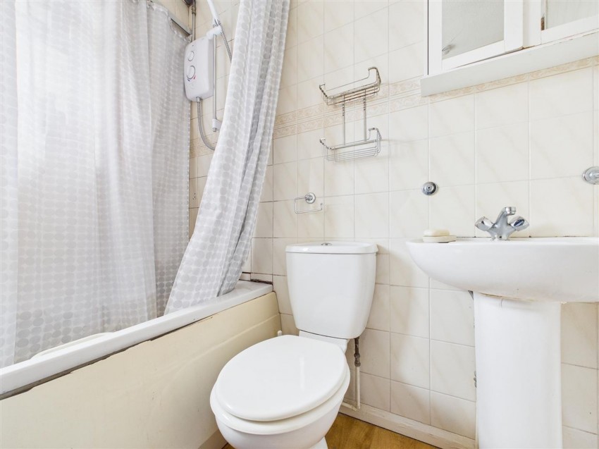 Images for Long Meadows, Rillington, YO17