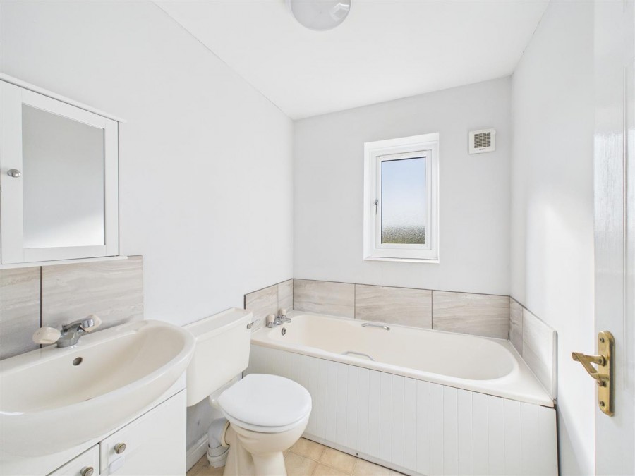 Images for Swallow Road, Driffield, YO25