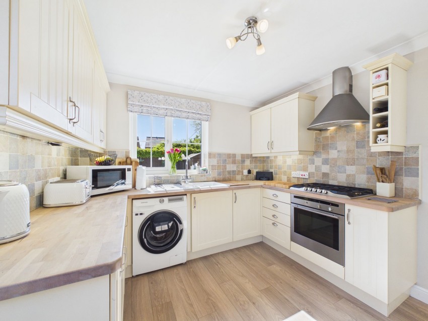 Images for Manor Close, Nafferton, YO25