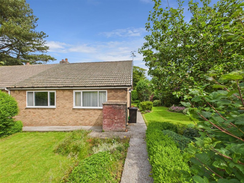 Images for Southgate, Scarborough, YO12