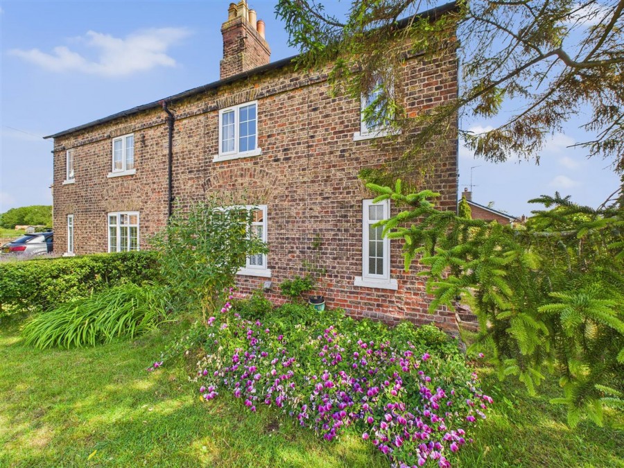 Images for Thorpe, Lockington, YO25