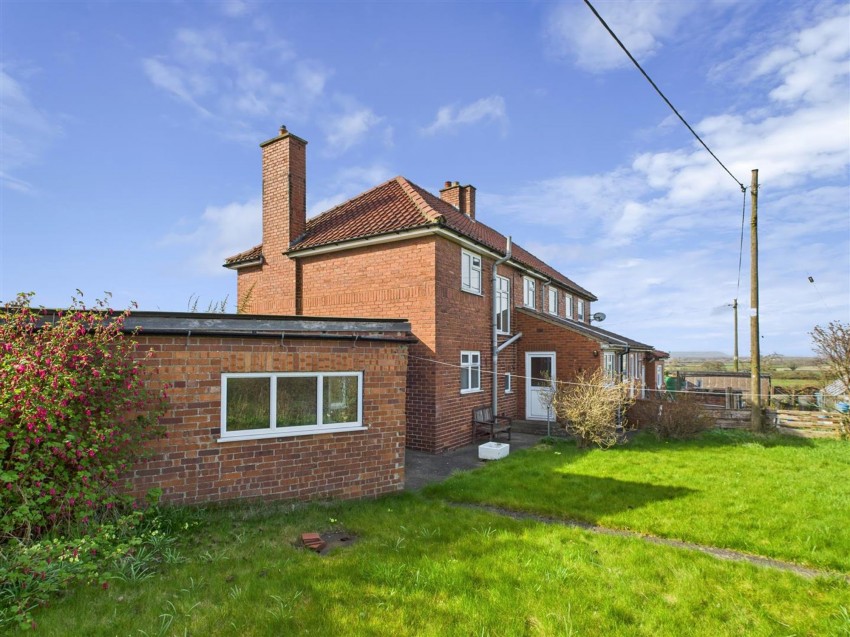 Images for Eastfield, Amotherby, YO17