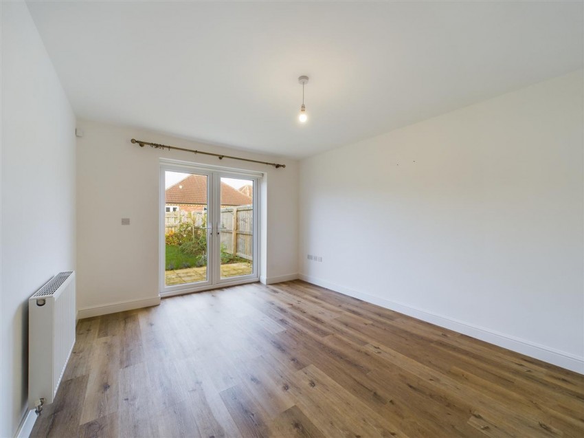 Images for West End Falls, Nafferton, YO25