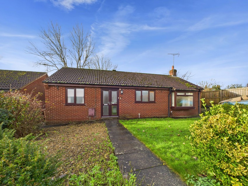 Images for West End Falls, Nafferton, YO25