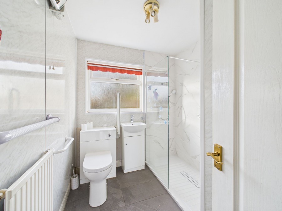 Images for West End Falls, Nafferton, YO25