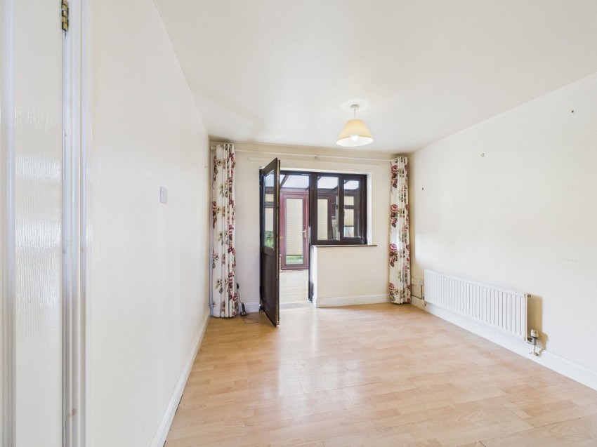 Images for West End Falls, Nafferton, YO25