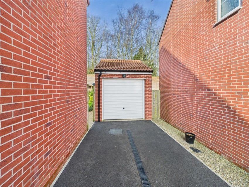 Images for Woodmansey Garth, Driffield, YO25