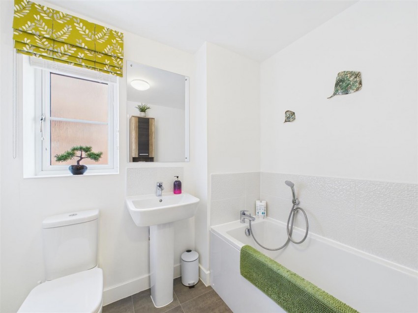 Images for Woodmansey Garth, Driffield, YO25