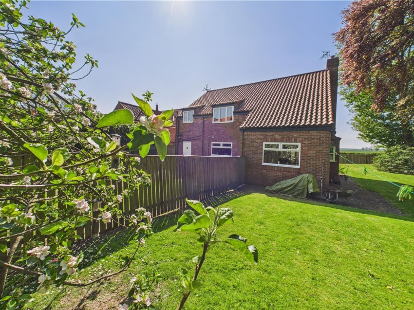 Images for Back Lane, North Dalton, YO25