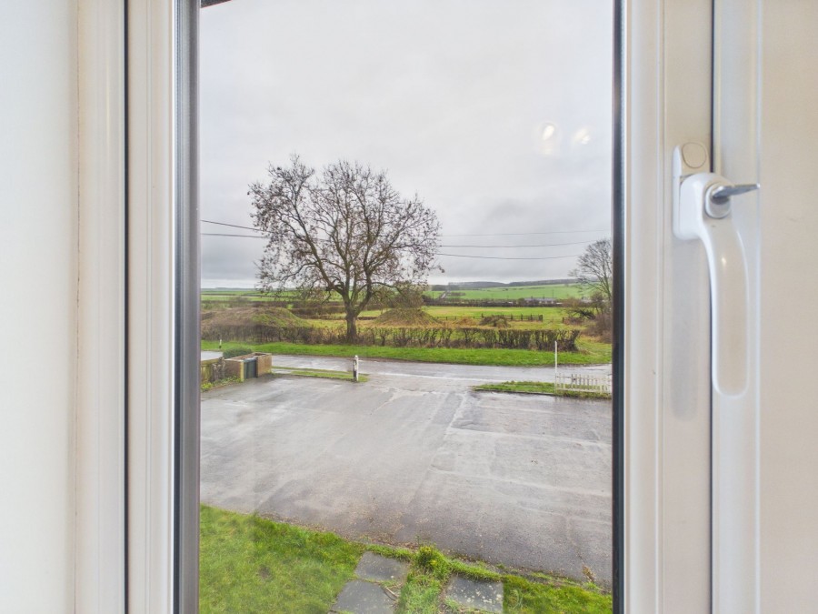 Images for The Meadows, Foxholes, YO25