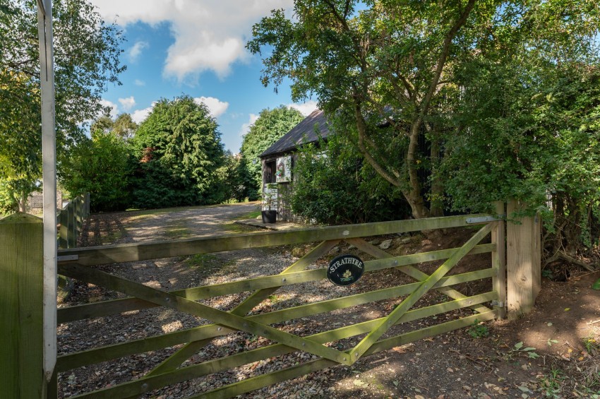 Images for Garth Head Lane, Snainton, YO13