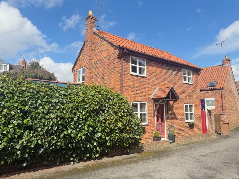 View Full Details for Riverside Mews, Driffield, YO25